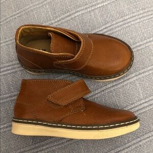 Johnston & Murphy
Toddler size 8
Brand New